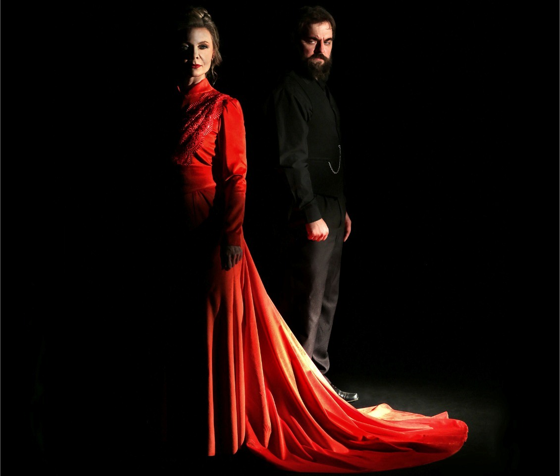 Менің есегім суретке түсіп жатыр